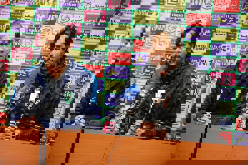 2166104