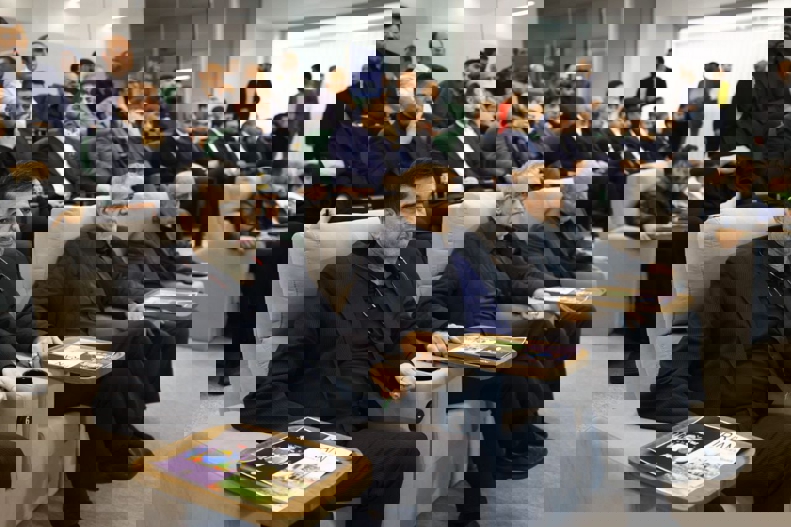 2163837