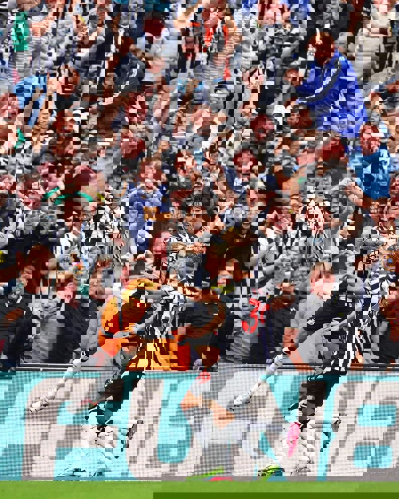 2162747