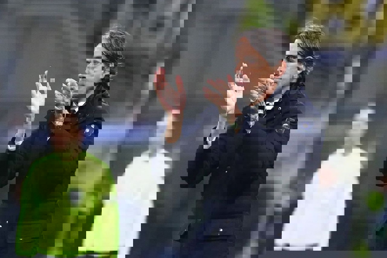 2160459