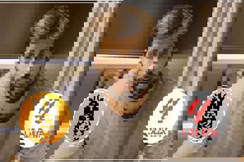 2162322