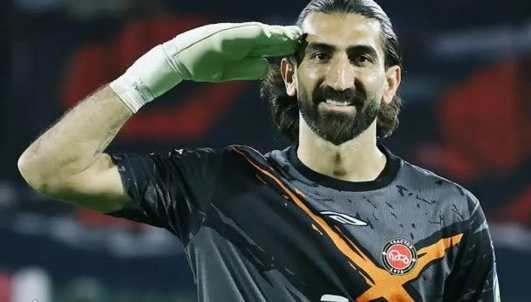خداحافظی بیرانوند با بازیکنان تراکتور ؛ او فردا به این پادگان آموزشی سربازی می‌رود